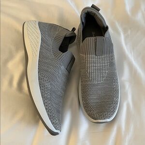 Tommy Bahama Women's Gray Sneakers